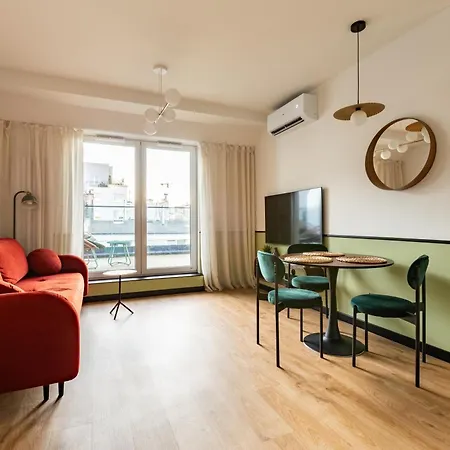 Marina Superior By Bookinghost * 그디니아