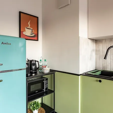 Marina Superior By Bookinghost